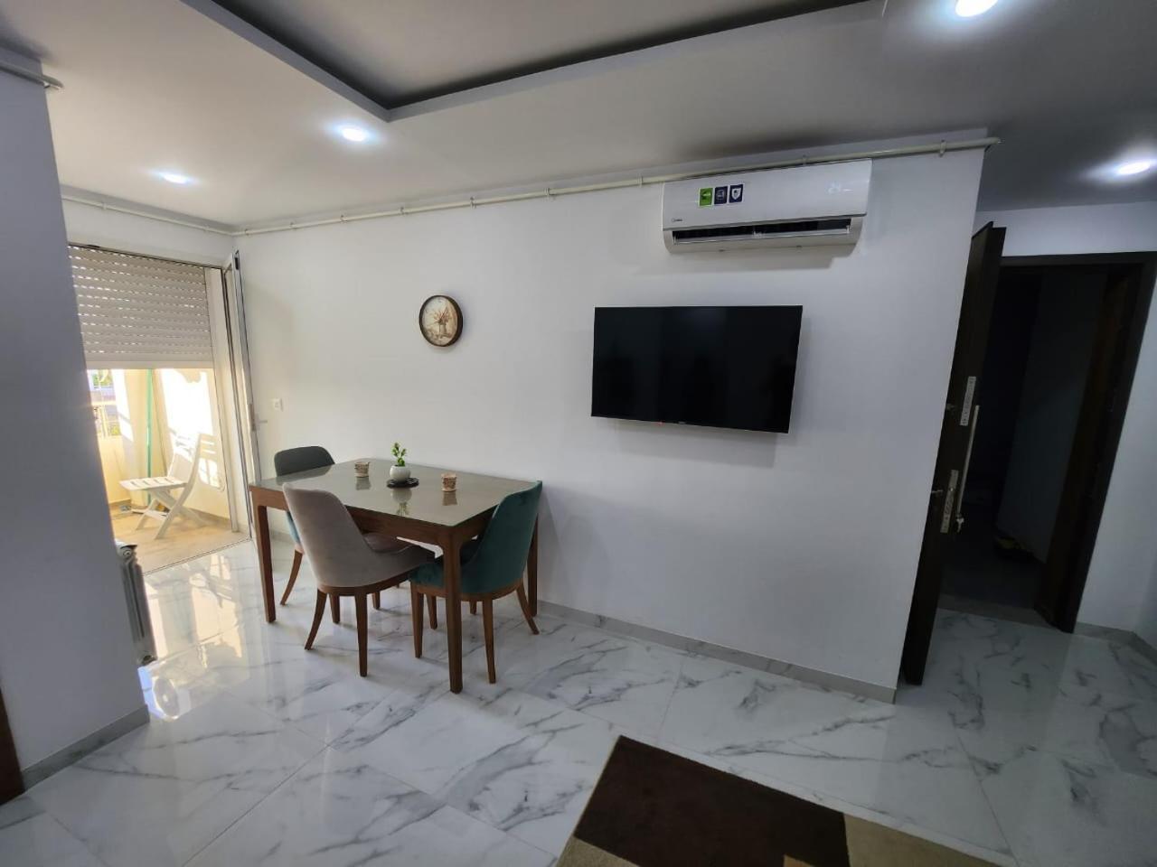 Appartement Elegant S1 Meuble Garde A Ariana -Tunis Extérieur photo